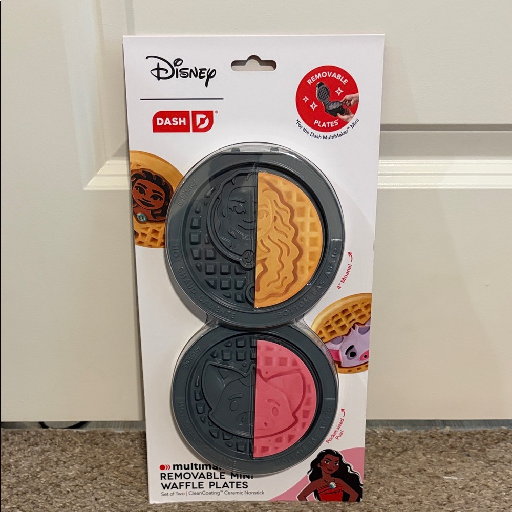 Disney Dash Waffle Maker Plates - Moana and Pua